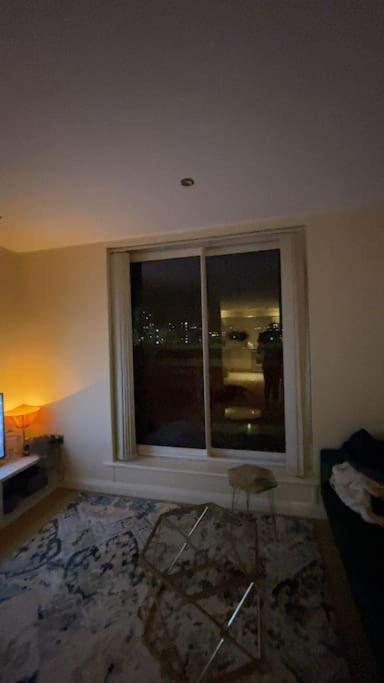 Apartment Centre Free Parking And Wifi Sleeps 6
